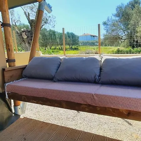 Luxury tent Luxe Safari Glamping Louloudia